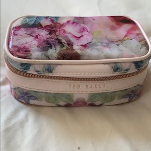 Ted Baker - Jewelry Case